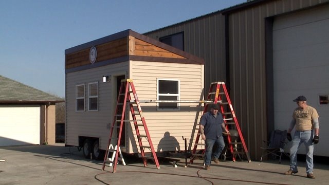Veterans Outreach of Wisconsin builds tiny homes for heroes