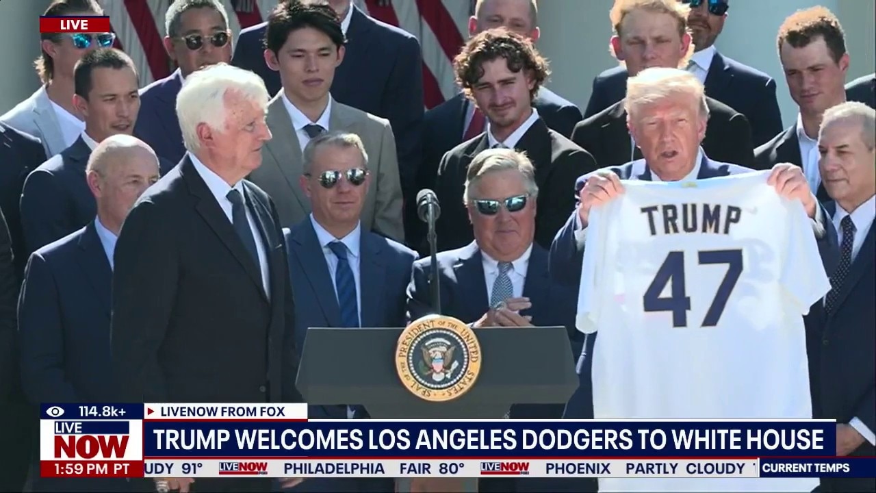 Trump welcomes Los Angeles Dodgers to White House