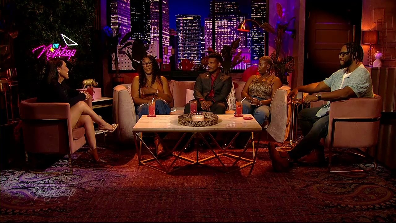 Veterans Spill the Tea on Dating