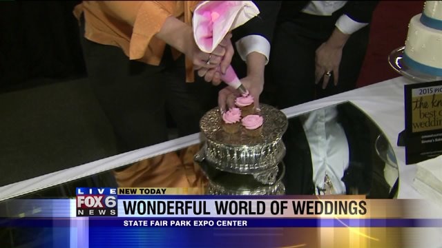Laura talks wedding cakes and helps decorate cupcakes