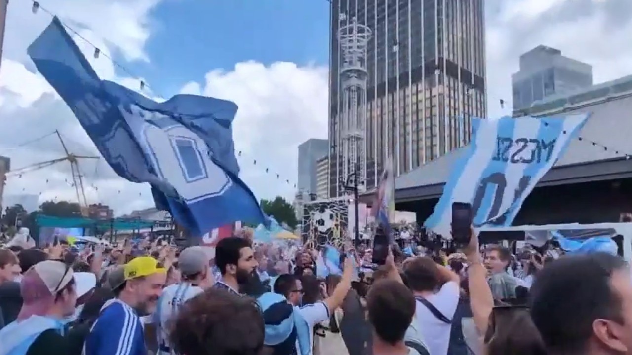 Argentina fans march from Underground Atlanta to stadium