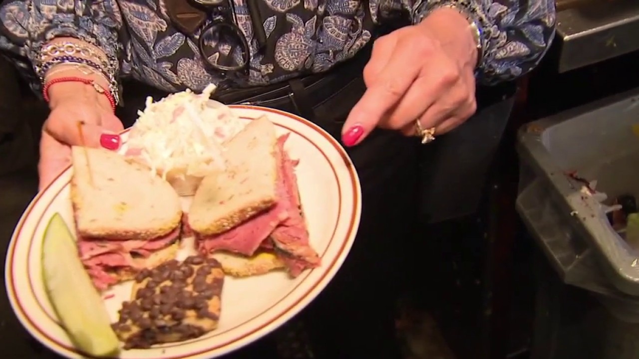 Canter's Deli celebrates 95th anniversary 