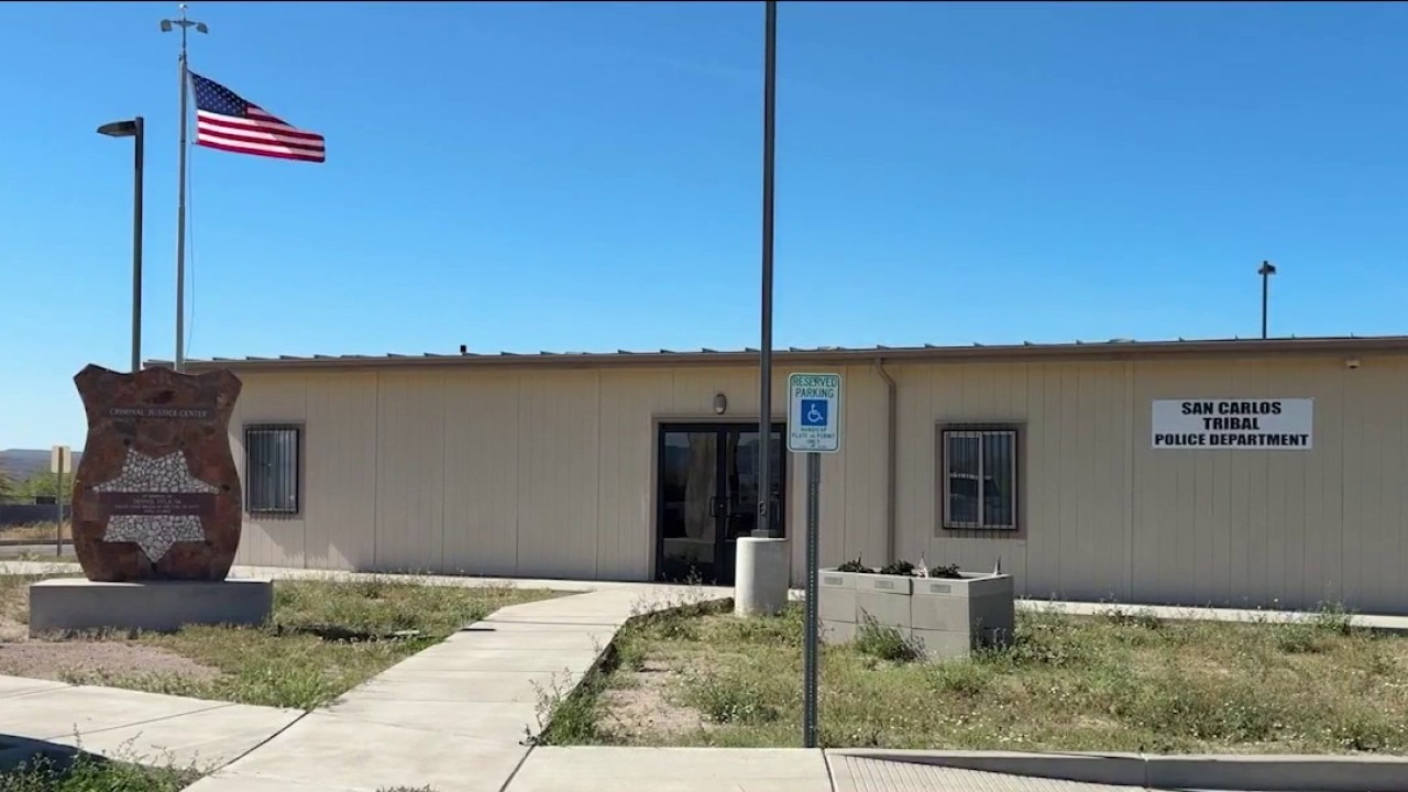Former San Carlos Apache officer indicted