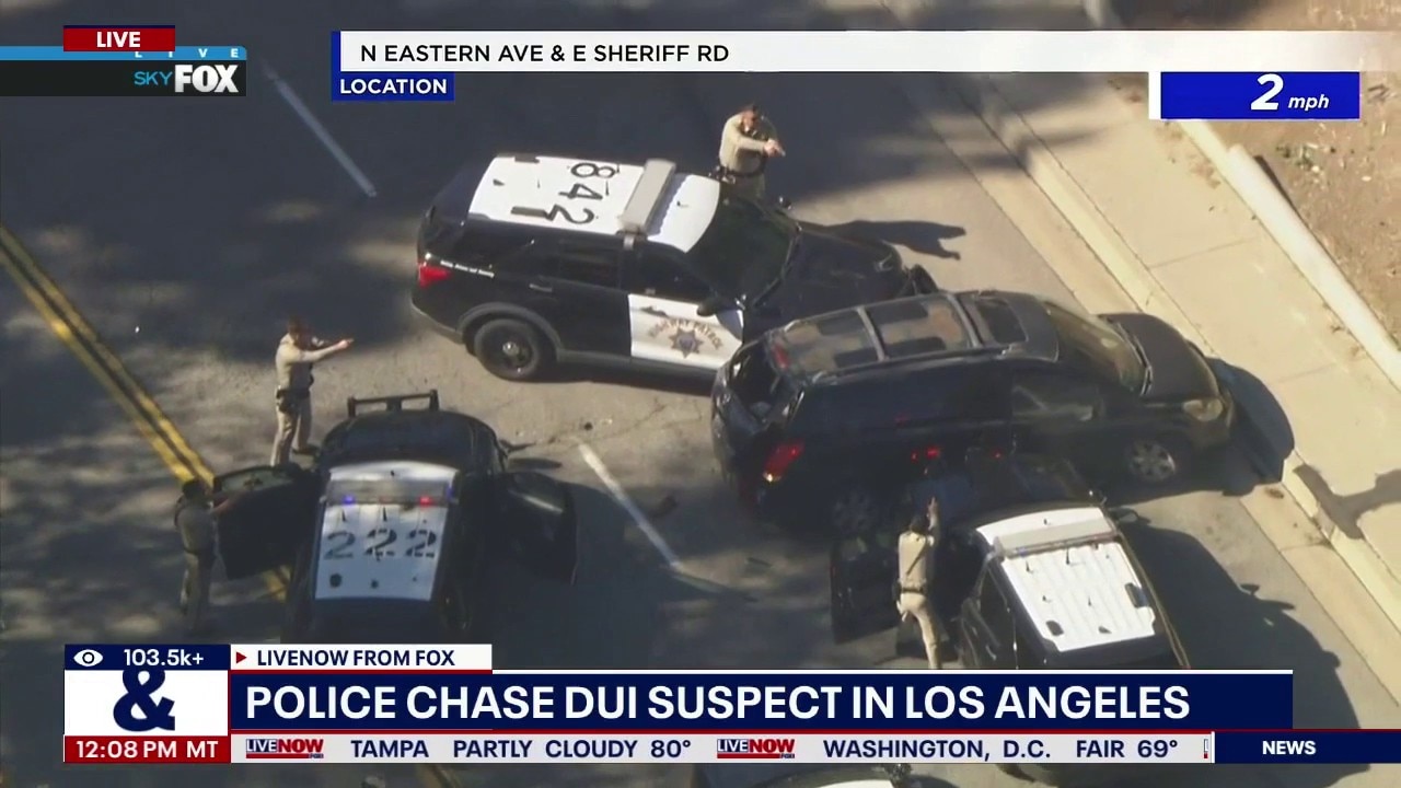 Deputies pursue DUI suspect in Los Angeles