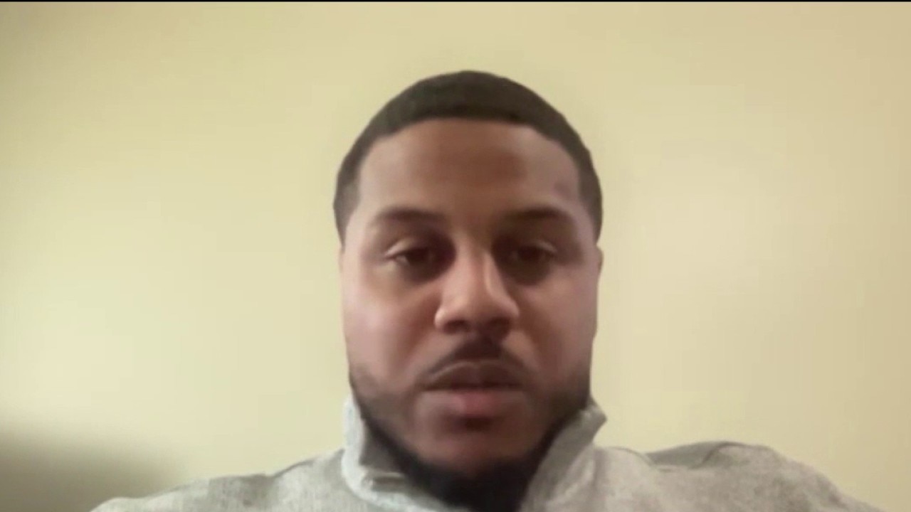 Robbins mayor says he was unlawfully arrested