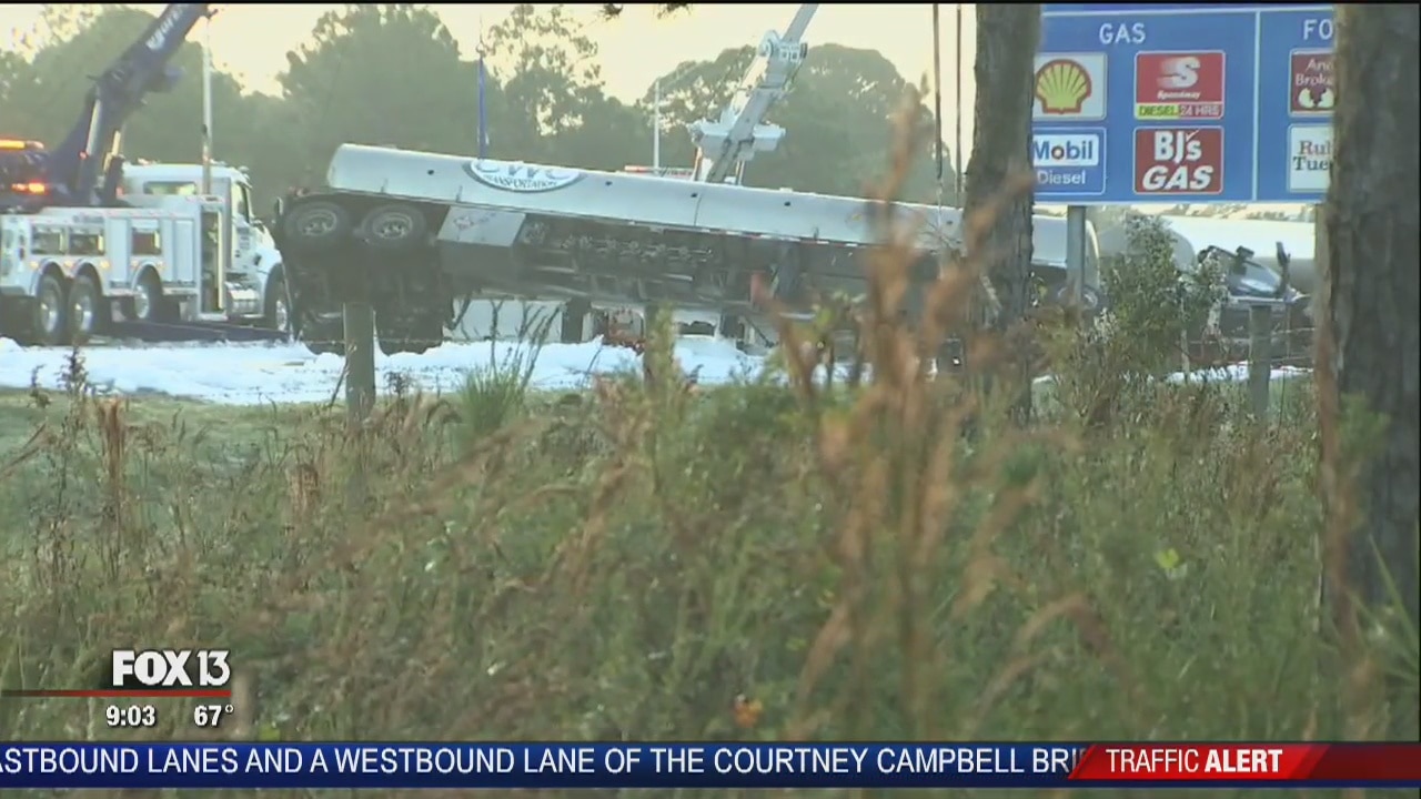 Overturned tanker spills diesel on I75