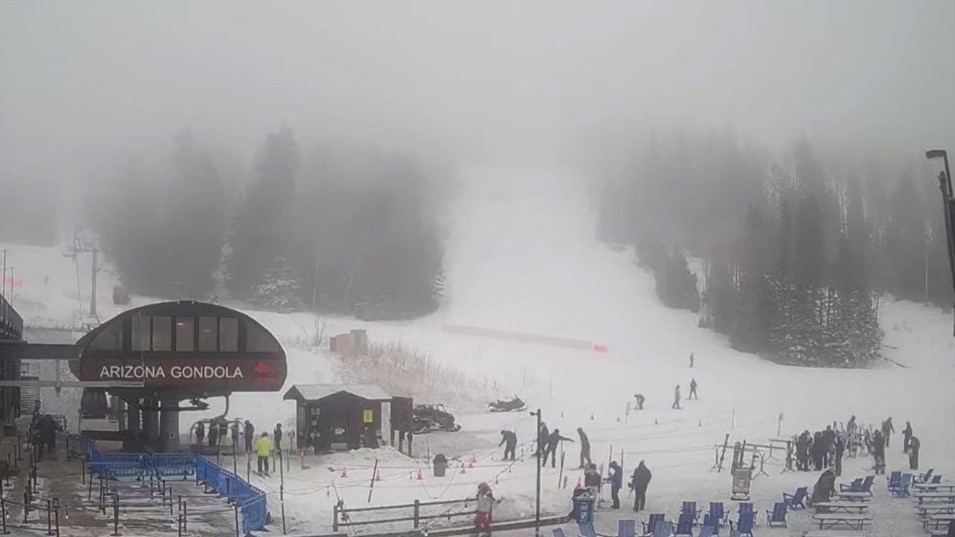 More snow in parts of N. Arizona after dry spell