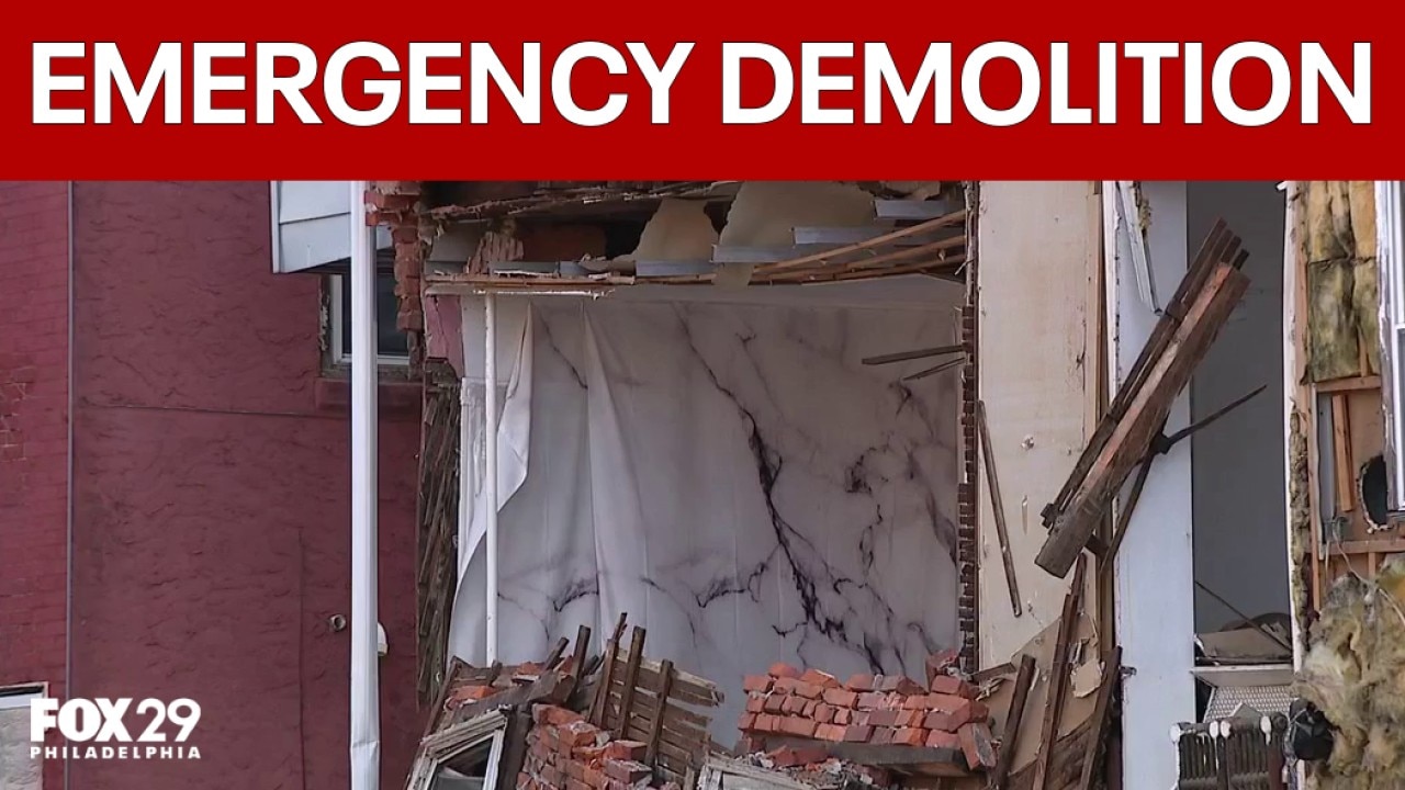 Vacant home partially collapses in West Philadelphia
