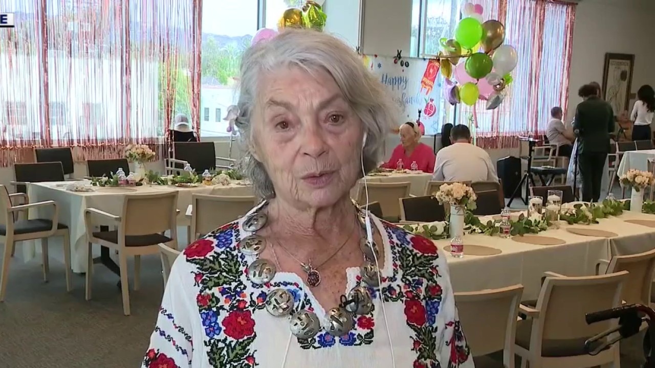 Rosh Hashanah luncheon held for Holocaust survivor