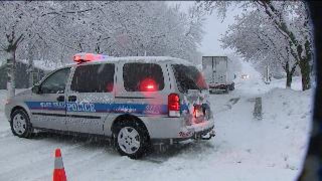 Storm delivers foot of snow, power outages in West Bend