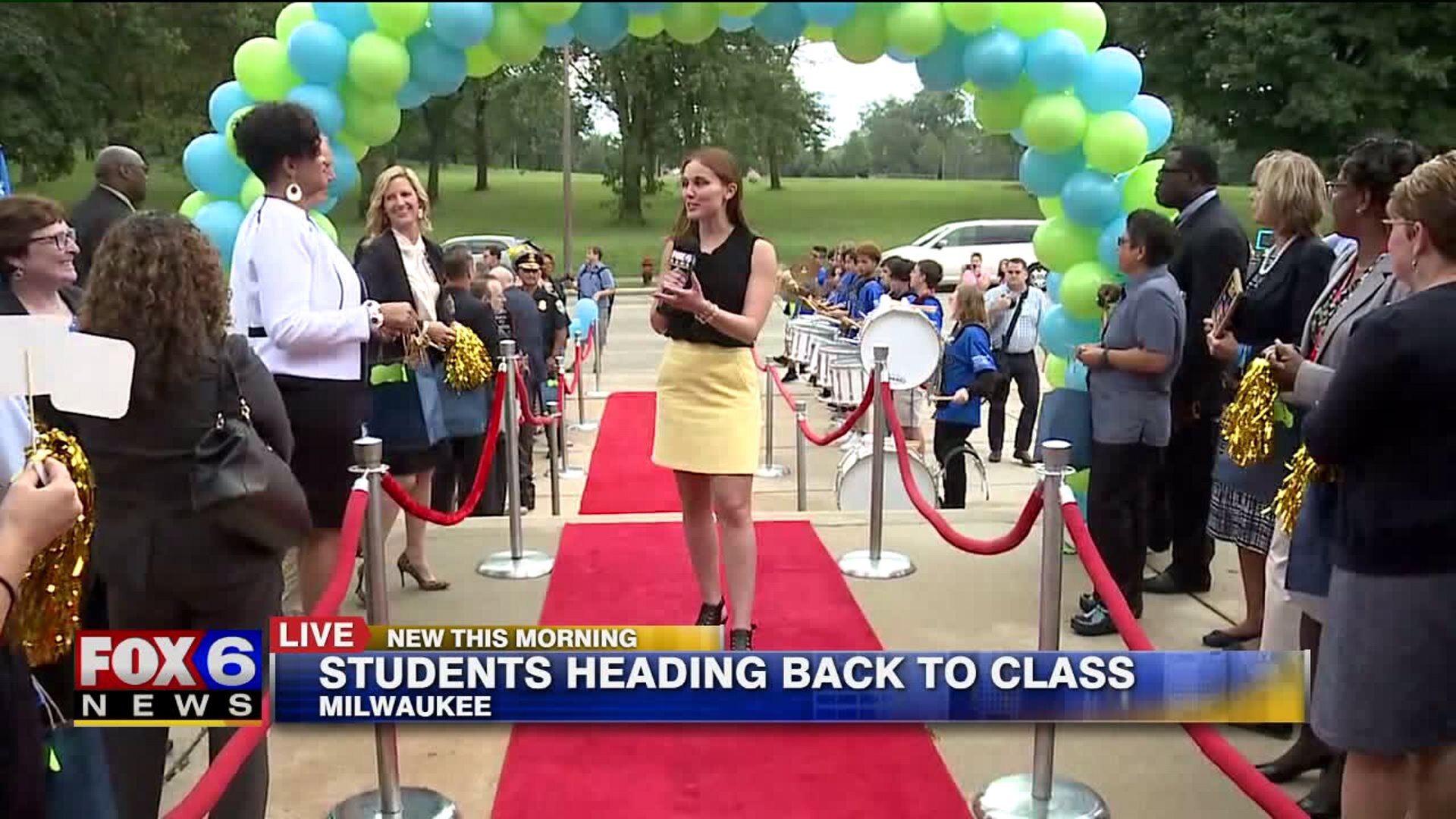 Students in Milwaukee get red carpet treatment