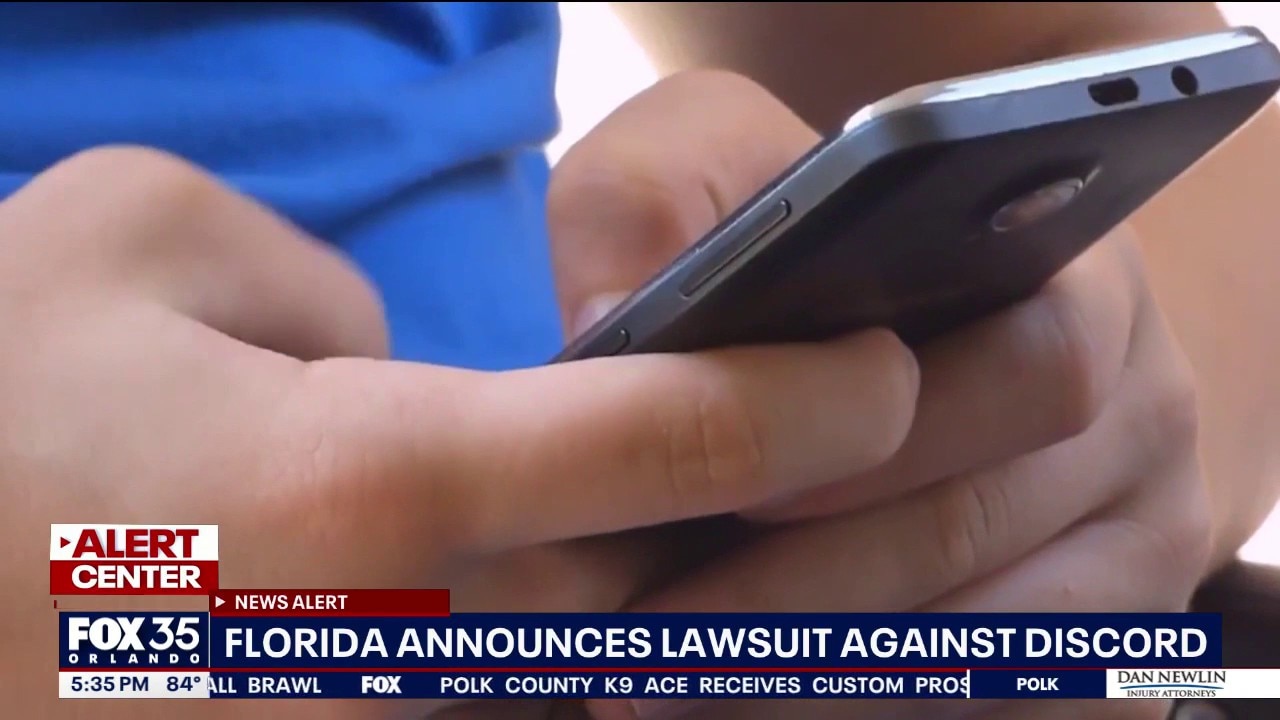 Florida attorney general sues Discord over child safety concerns