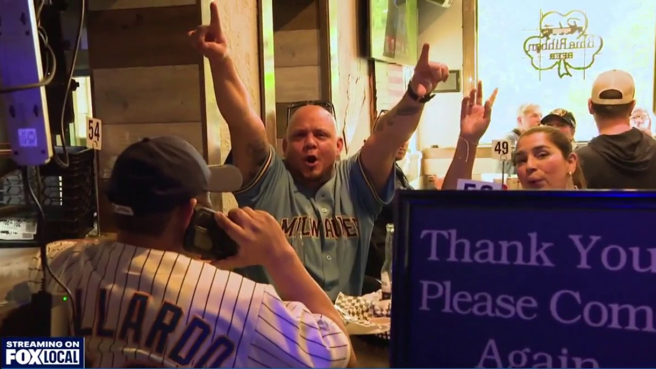 Milwaukee bars buzzing for NLDS game 1