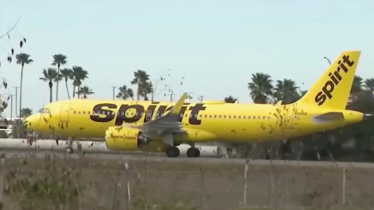 Spirit Airlines shuts down; Memorial for Rep. David Scott