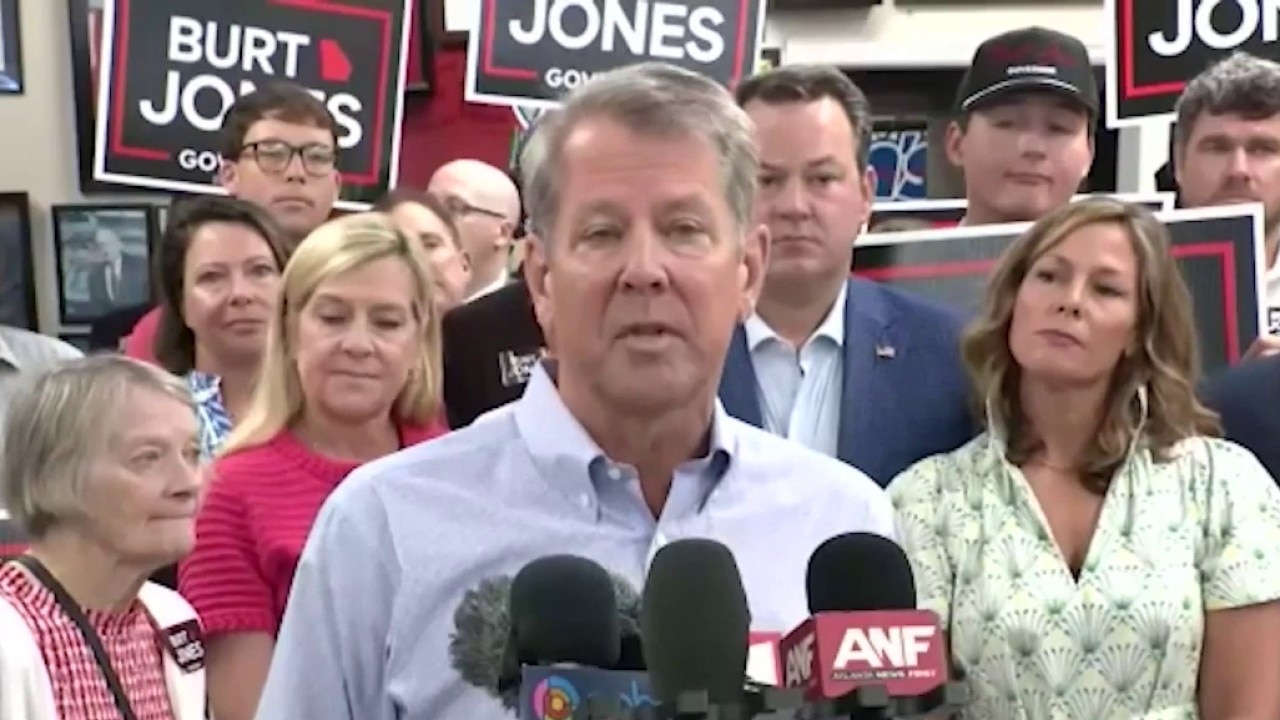 Kemp joins Derek Dooley at Chamblee diner for final runoff