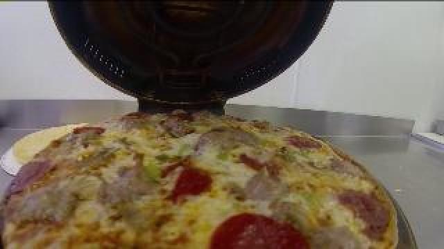 Chip tries his hand at making pizza at Casper Sausage