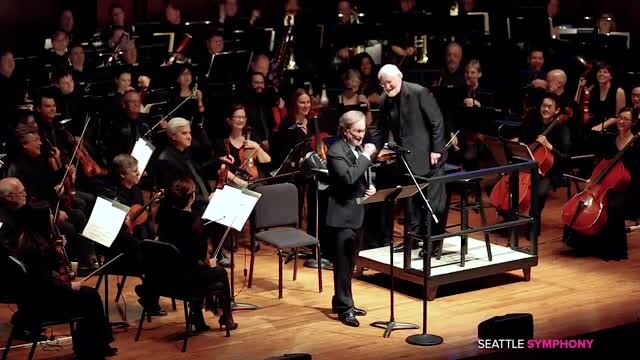 Steven Spielberg makes surprise appearance at Seattle Symphony
