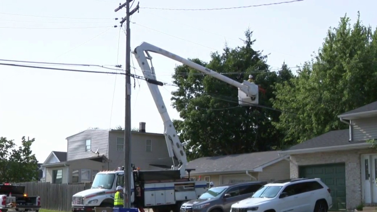 Kenosha storm damage, crews working to restore power