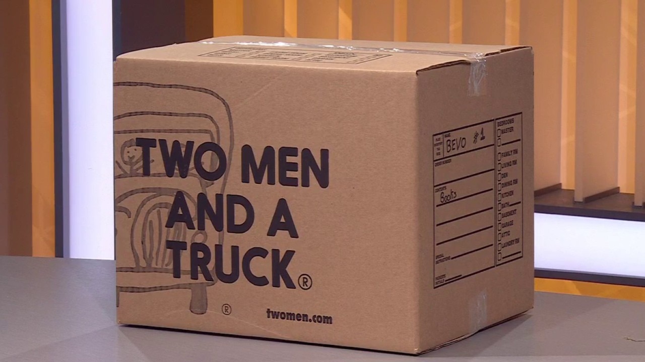 College move-in tips and dorm hacks 