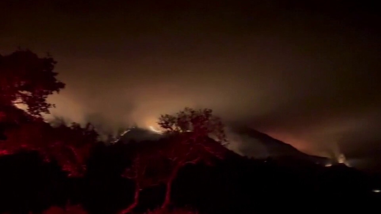 Big Sur Timber Fire grows; Highway 1 closed 