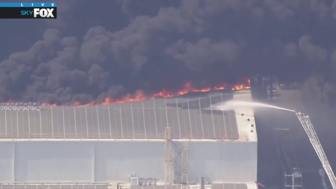 Boyle Heights fire rages on in Los Angeles