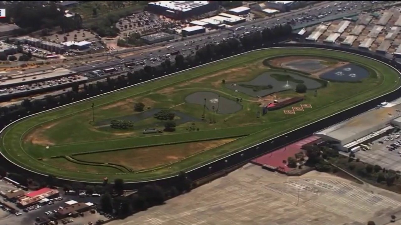 roposed plan would transform Golden Gate Fields into public waterfront park space