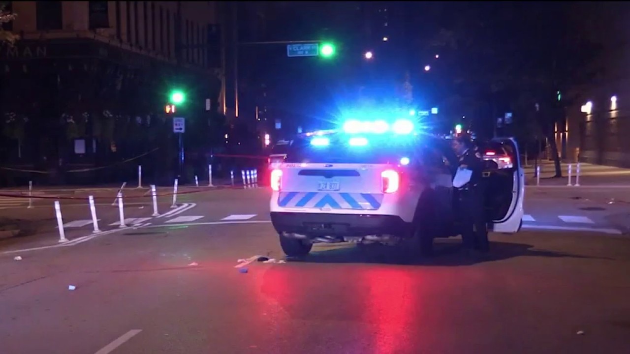 Chicago crime: 3 shot in River North, pedestrian hit, killed on LSD