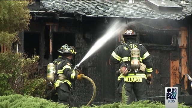 Early morning fire destroys home in Kent | FOX 13 Seattle