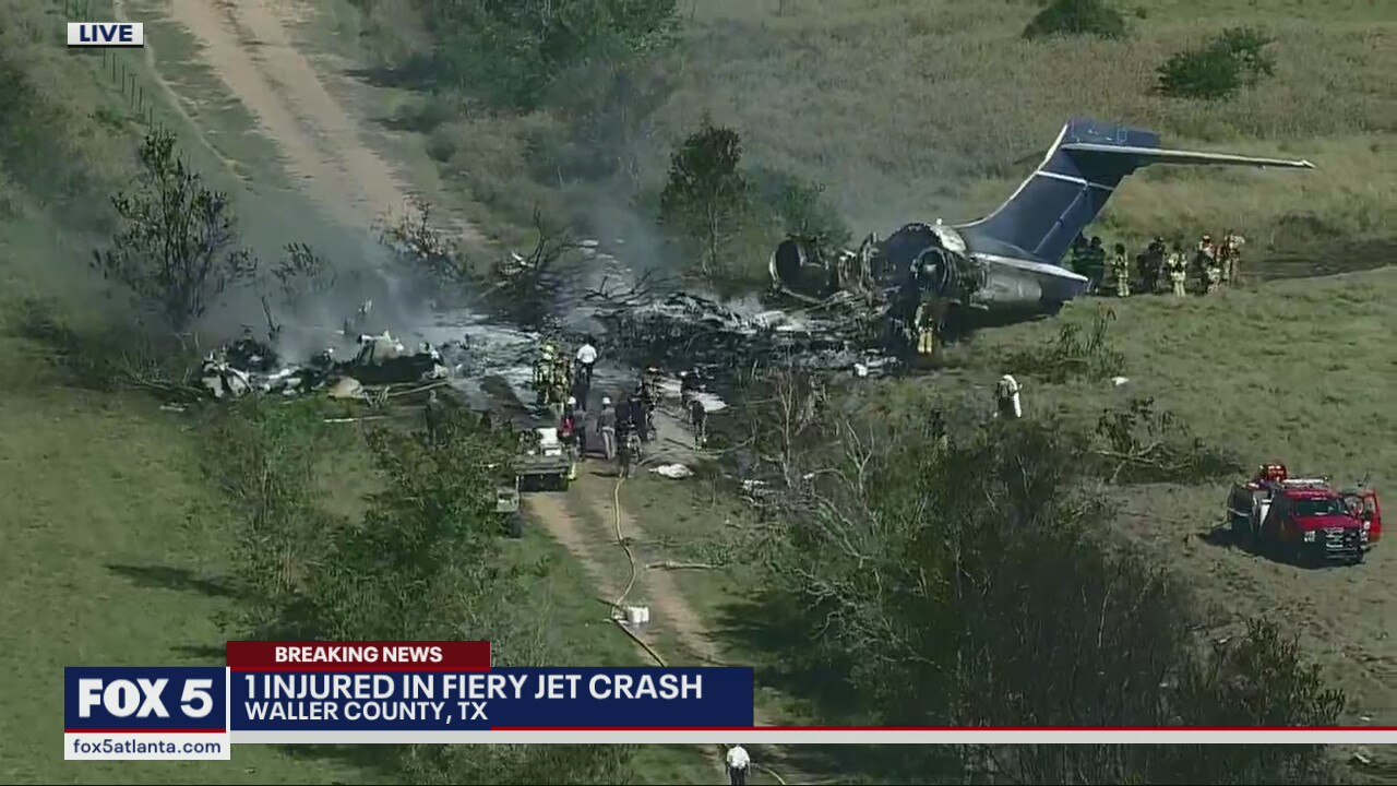 All 21 people onboard plane safe after fiery crash in Texas