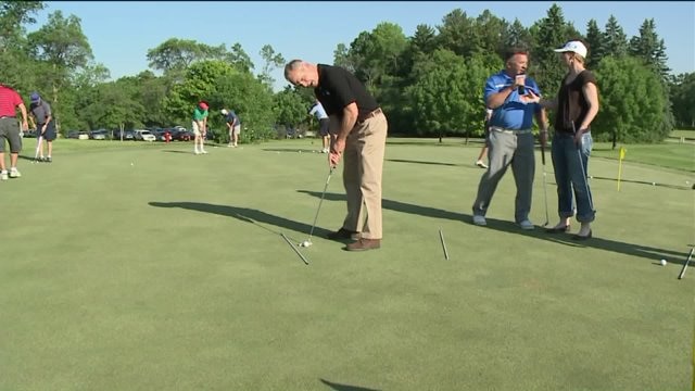 Laura learns about the three factors of putting