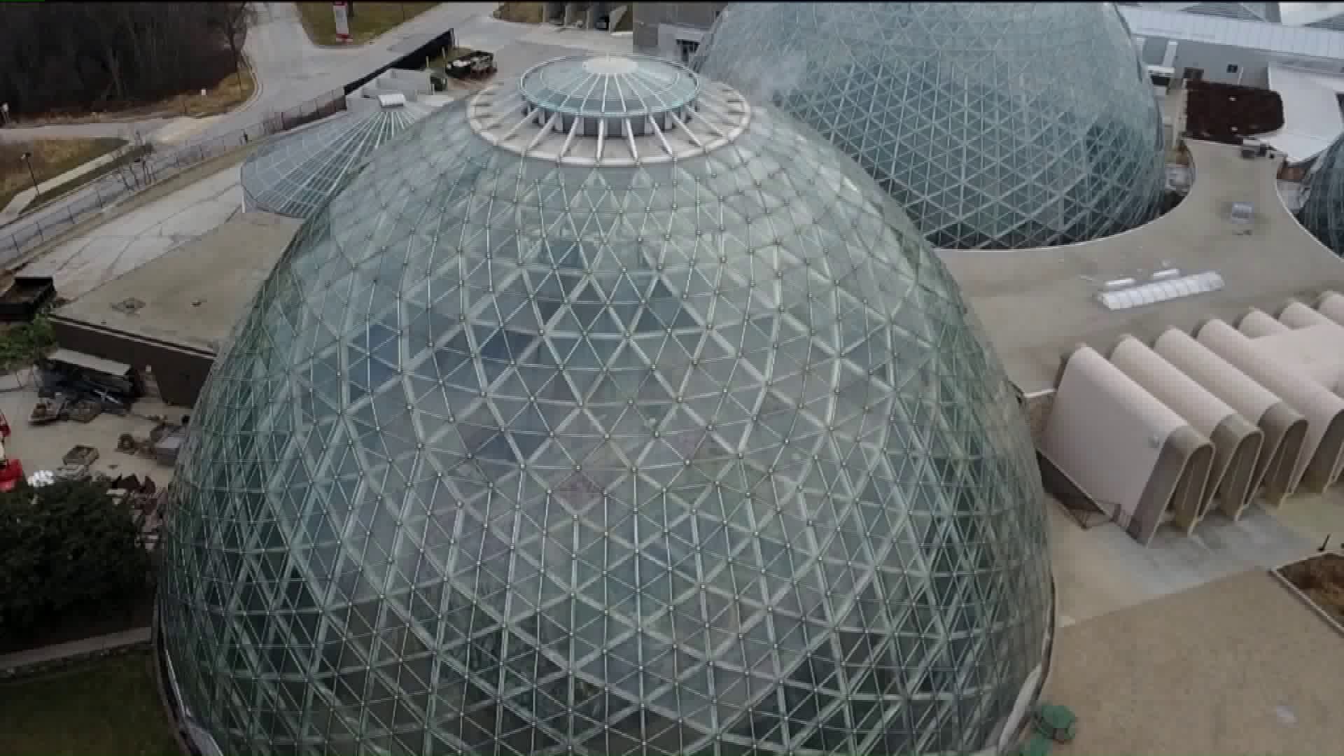 Preservation organization names Mitchell Park Domes a `National Treasure`