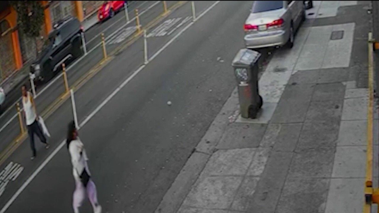 Oakland stabbing suspect had prior attacks, parole violations