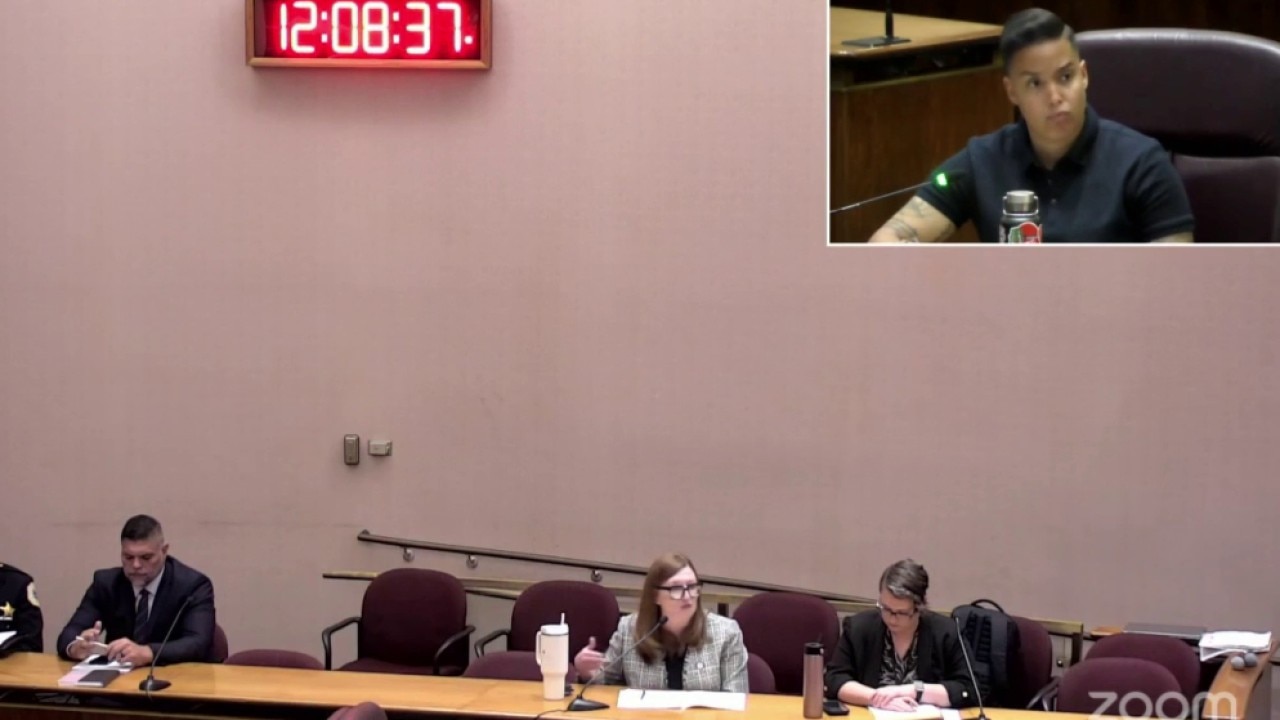 Debate over electronic monitoring takes center stage at Chicago City Council