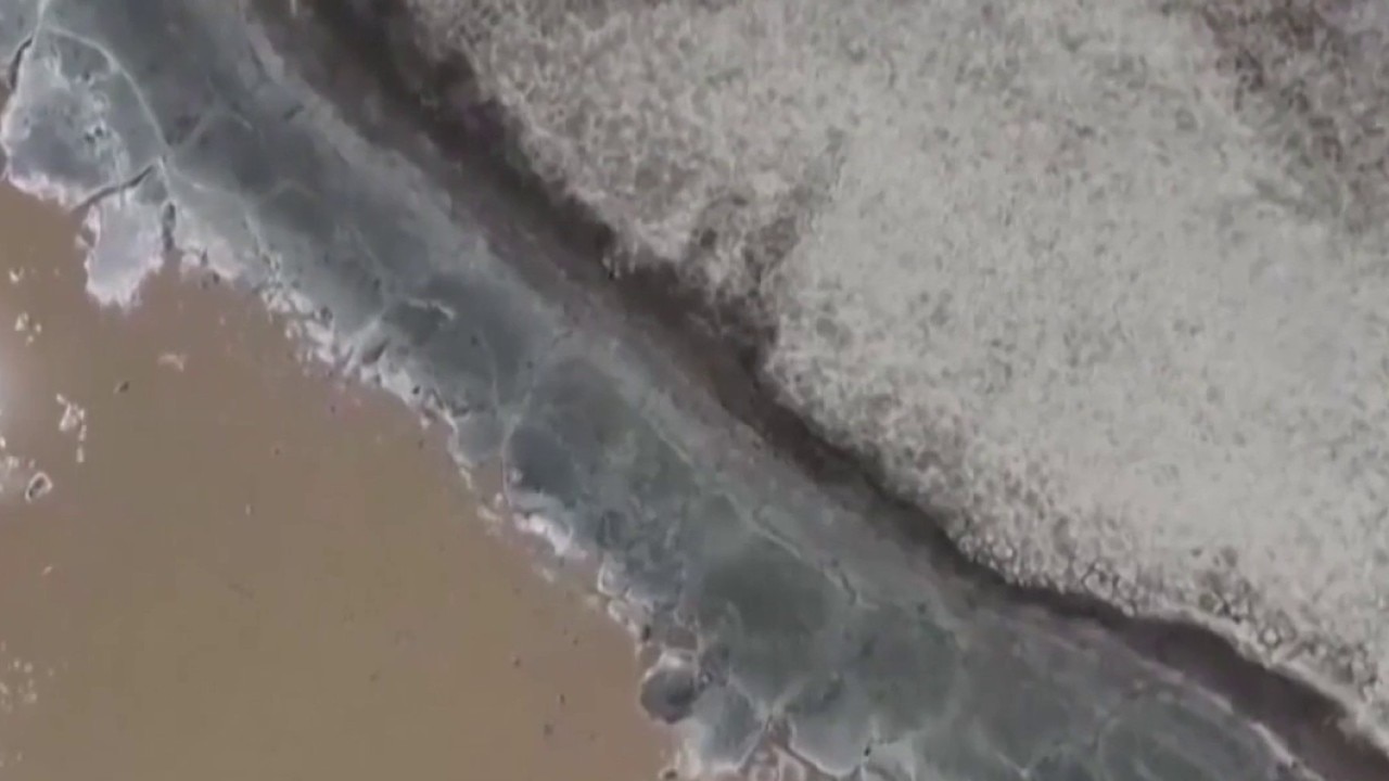 Super El Niño developing in the Pacific