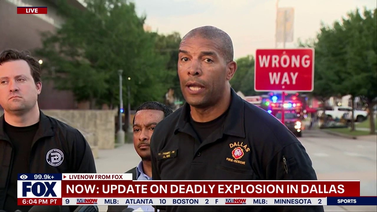 At least 3 killed in Dallas apartment explosion