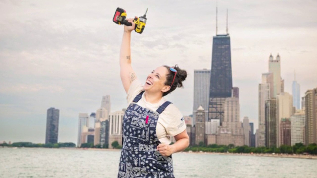Chicago woman helps women build DIY confidence, one tool at a time
