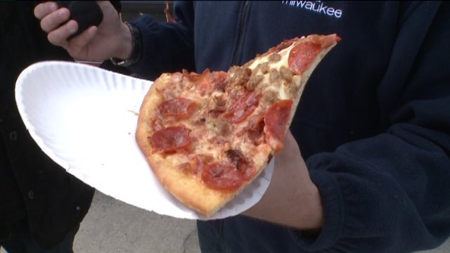 Love pizza? You`ll want to check out this food truck