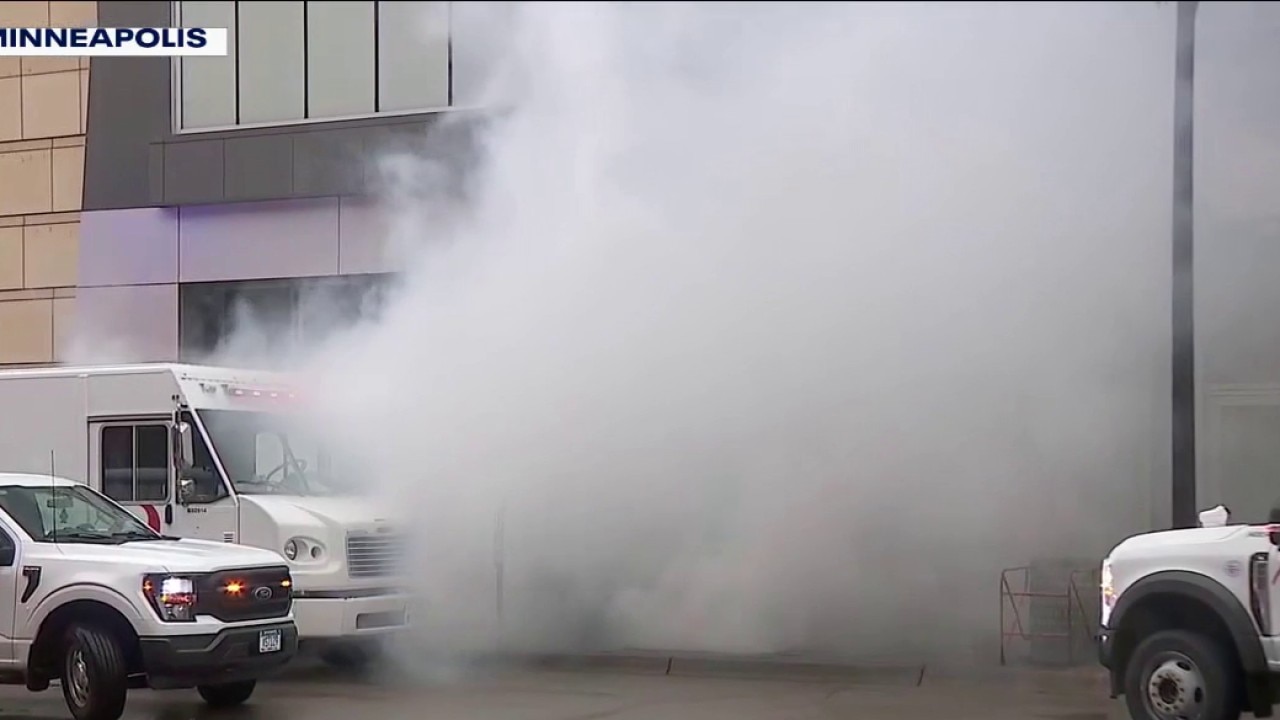 Blown transformer knocks out power in downtown Minneapolis