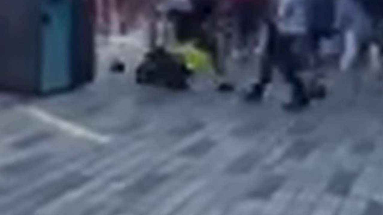 Downtown Berkeley cleaning worker attacked by teens