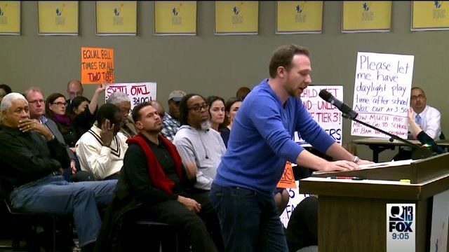 Seattle school board votes to change class start times