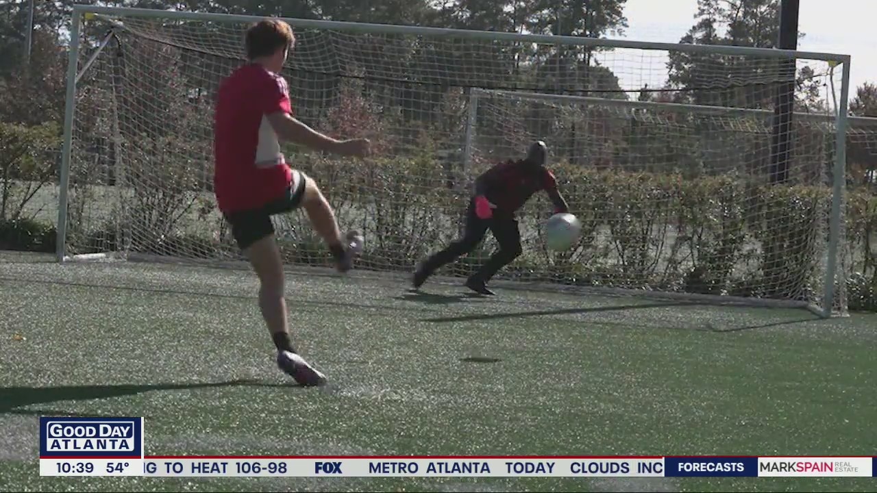 Learning how to block penalty kicks with Atlanta United keeper Brad Guzan