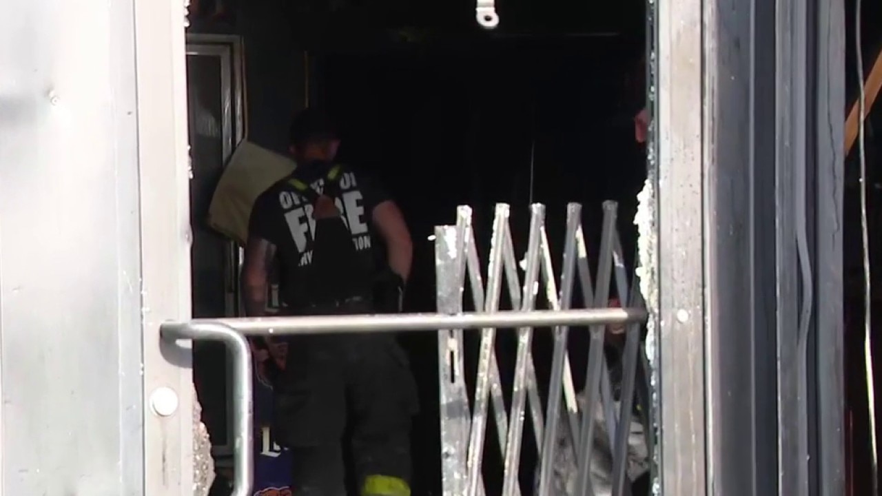 Crews work to determine cause of fire at popular Chicago bar