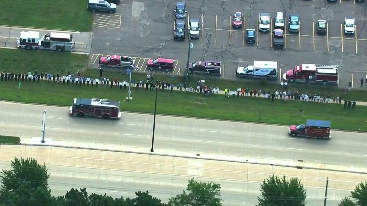 Procession for fallen Eau Claire firefighter