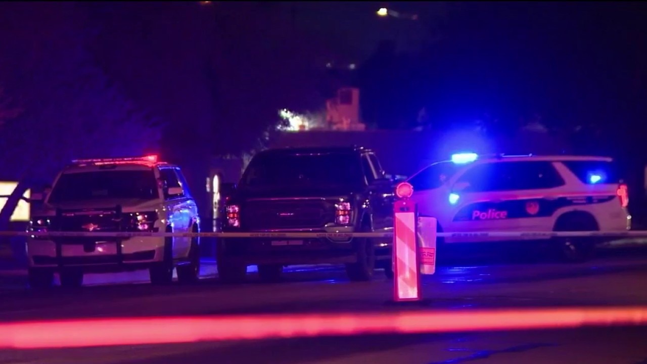 Late night shooting leaves 1 wounded in Phoenix