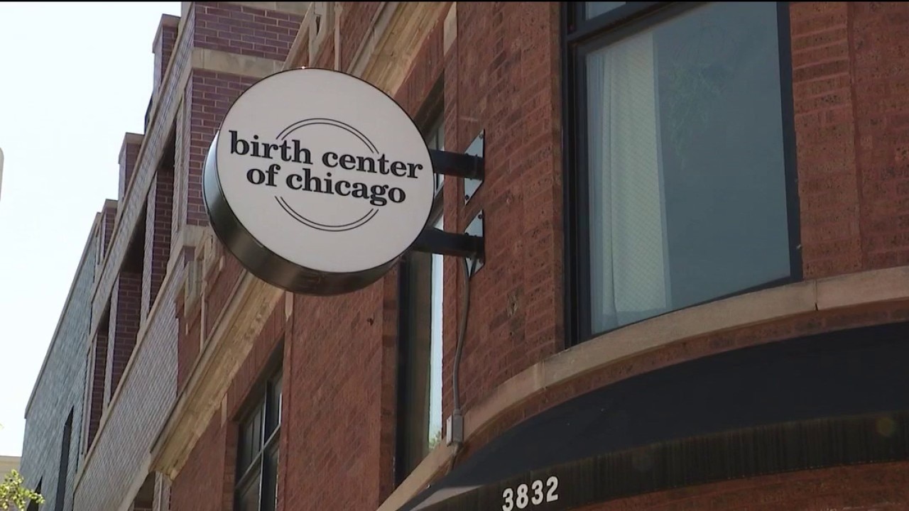 Employees demand pay after Birth Center of Chicago closes unexpectedly