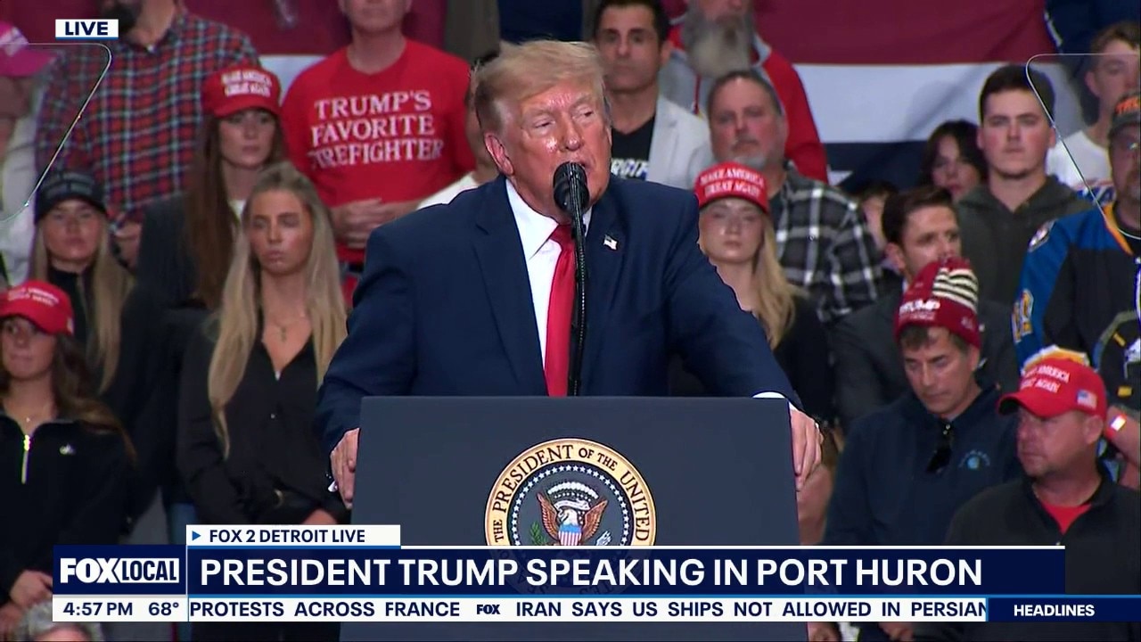 Trump praises Mike Rogers, invites him back on stage in Port Huron