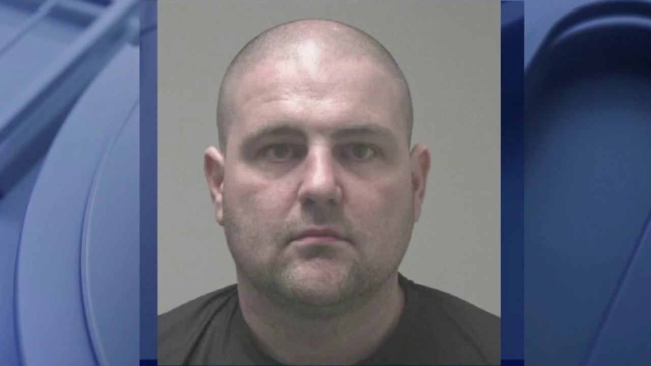 Deputies arrest man with in child sex abuse image case