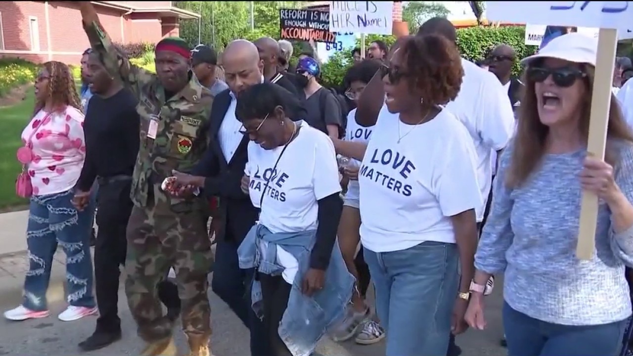 Family of Mary Alice Love meets with Mundelein mayor after fatal officer-involved shooting