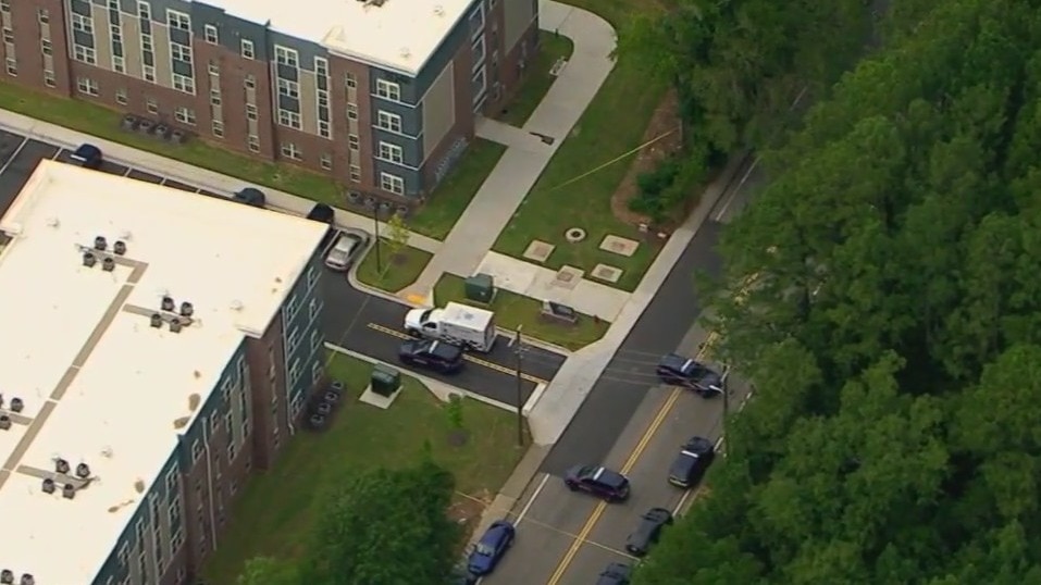 1 dead, 1 injured in Atlanta double shooting