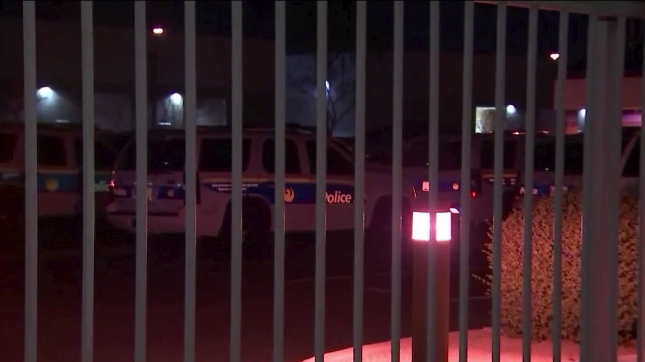 Former Phoenix cop accused of stealing from colleagues